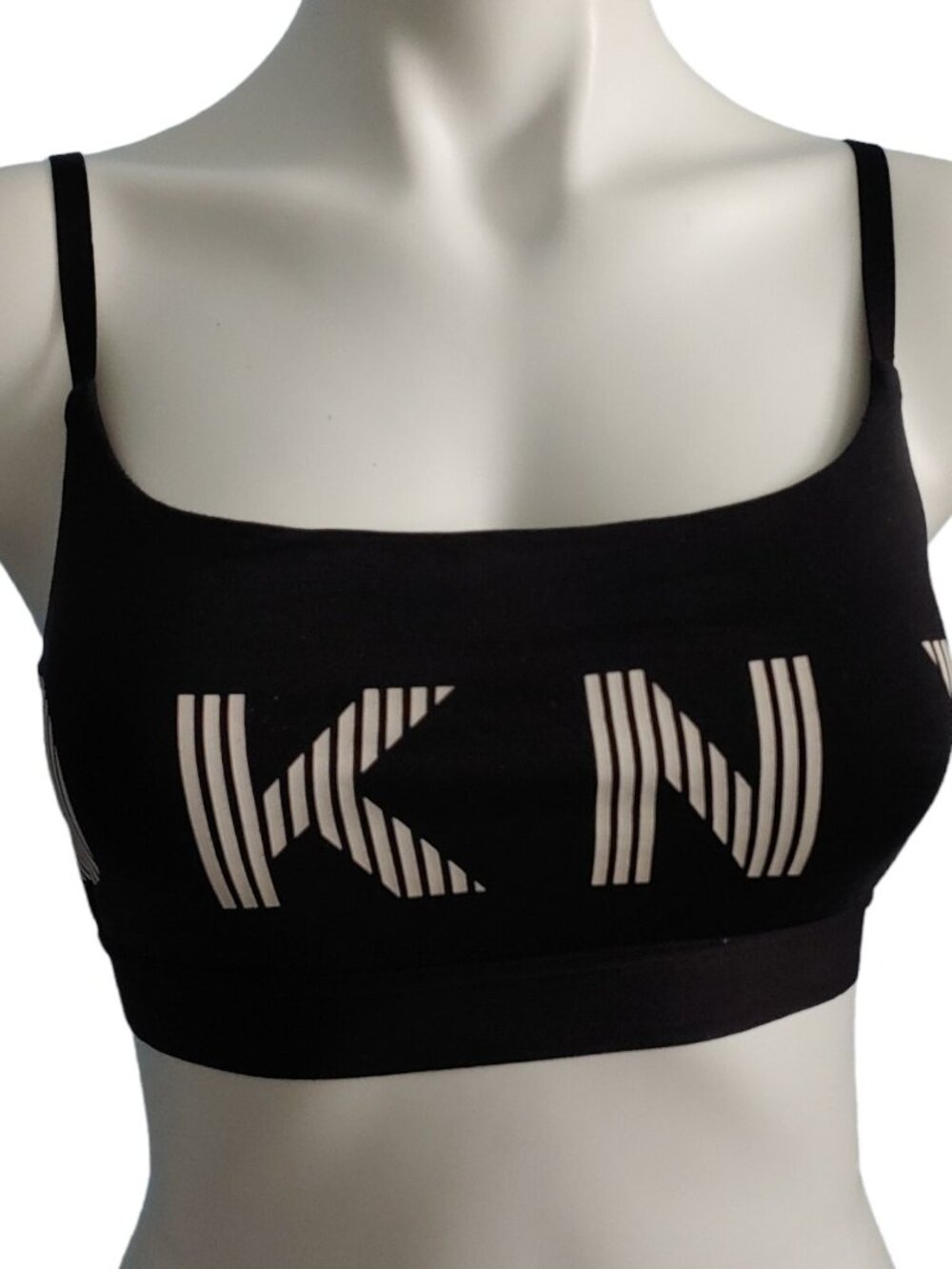DKNY Wireless Bralette Womens Medium Black Logo Scoop Neck Sports Bra Unlined M